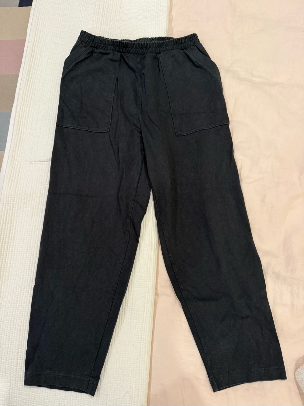 Vuori Black Elastic-Waist Jogger Pants